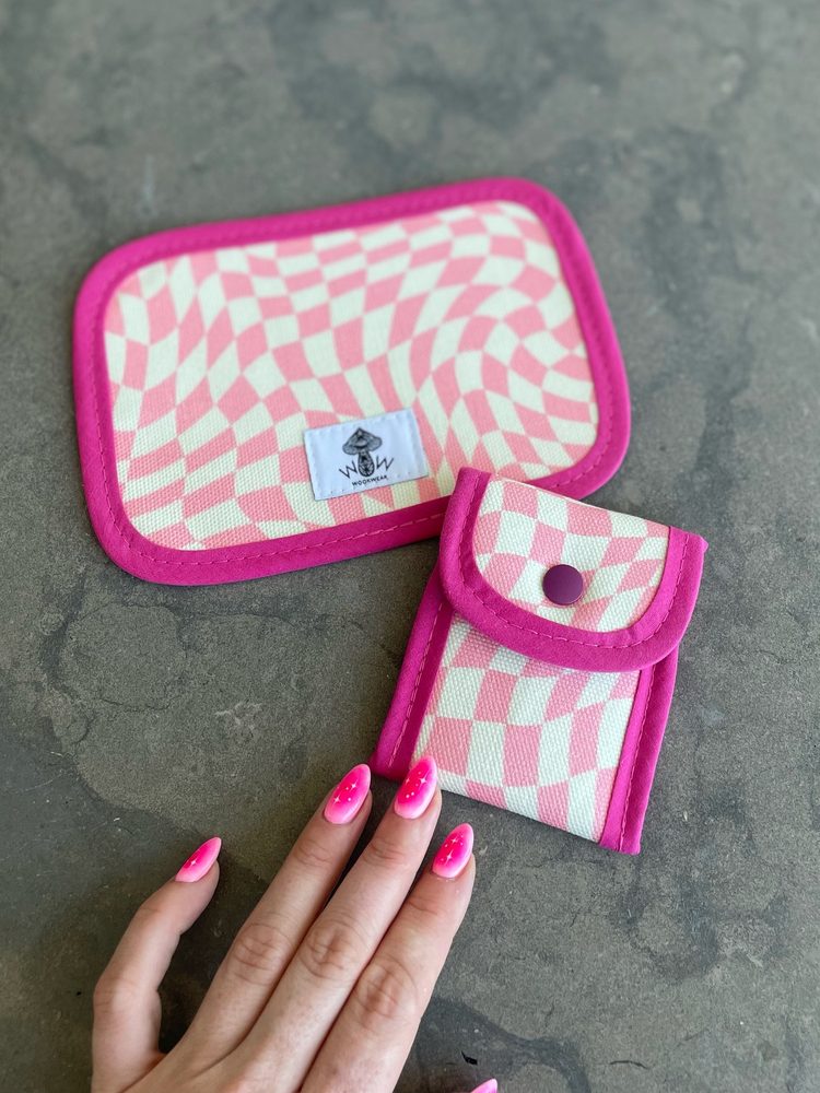 Pink Checker Pouch Set